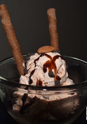 चाॅकलेट आइस्क्रीम(chocolate icecream recipe in hindi) रेसिपी मुख्य फोटो