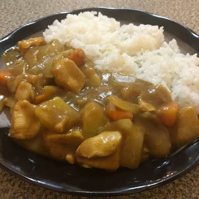 Kare Raisu (Curry Rice) ~Curry Estilo Japonés~ Receta de ChaBela ??-  Cookpad