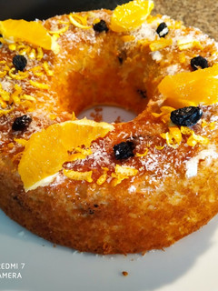 Una foto de Budín de naranja y pasas de uva