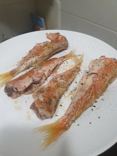 Una foto de Salmonetes a la plancha
