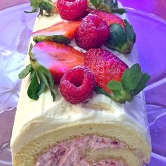 A picture of Red berry cake roll.