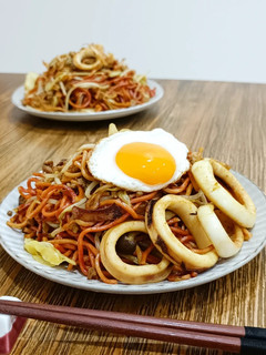 咖哩魷魚肉碎炒油麵 的食譜成品照片