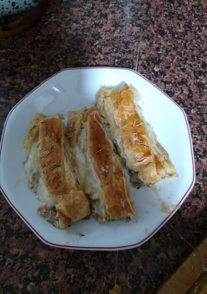 Una foto de Hojaldre de pollo asado