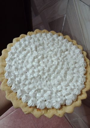 Una foto de Tarta dulce (rellena de dulce de leche y duraznos)