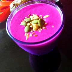 A picture of Dragon Fruit Shake.