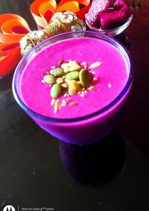A picture of Dragon Fruit Shake.