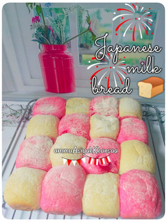 Foto resep Japanese milk bread merah putih filling srikaya stroberi🇲🇨🇲🇨