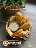 Garlic Bread & Mushroom Soup