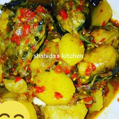 A picture of Potato and fish pepper soup.