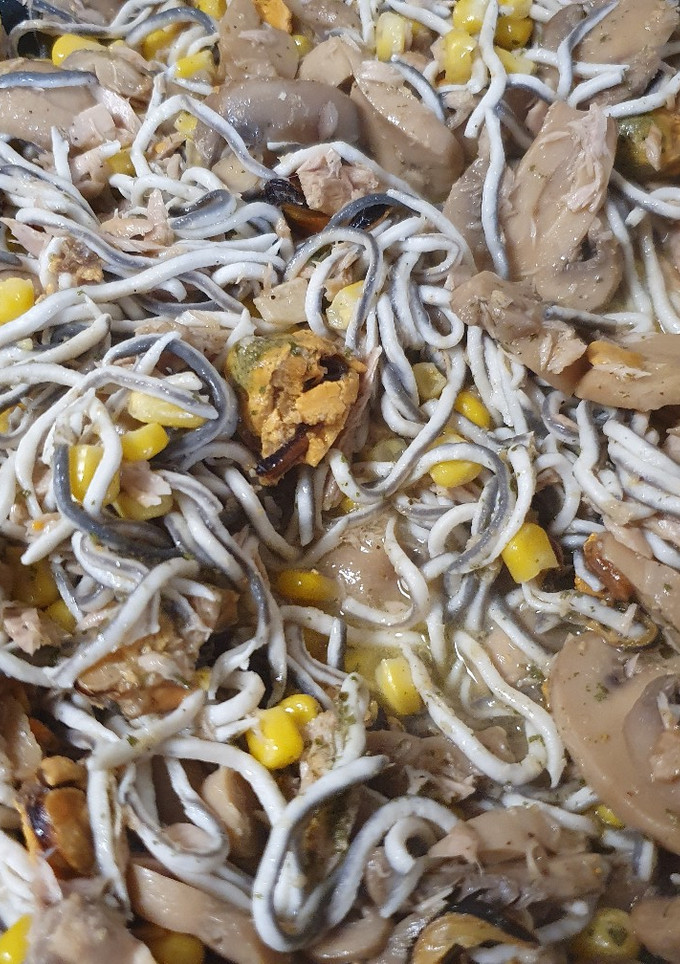 Una foto de Salteado de gulas rápido