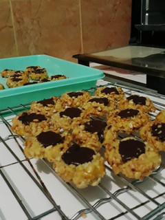 Foto resep Crunchy peanut thumbprint cookies