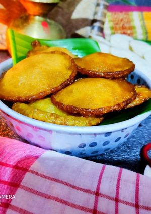 গুড় পিঠে (Gur pithe recipe in Bengali) রেসিপির প্রধান ছবি