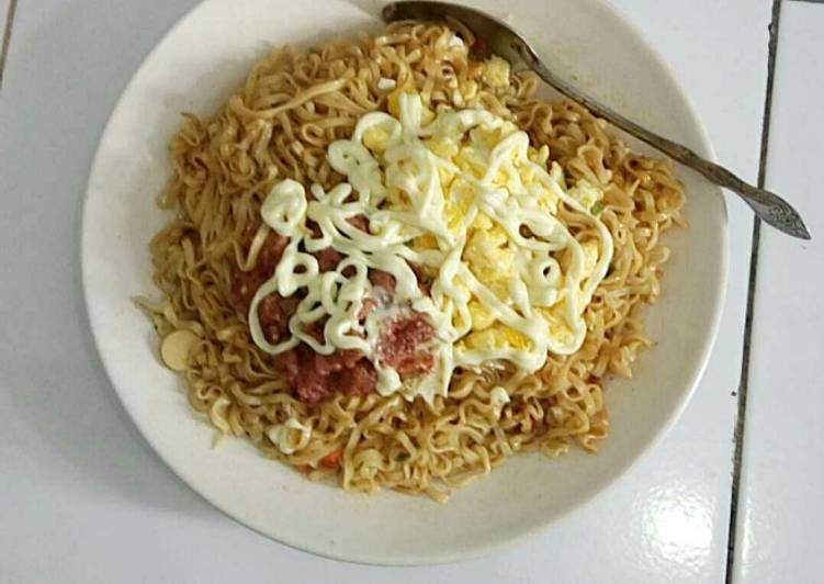 Resep Internet Mayo (Indomie telor kornet mayonnaise) ala 