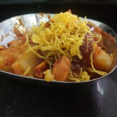 A picture of Chatpata potato chat.
