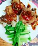 Giò heo chiên giòn sốt thái & cải bẹ xanh hấp cách thủy