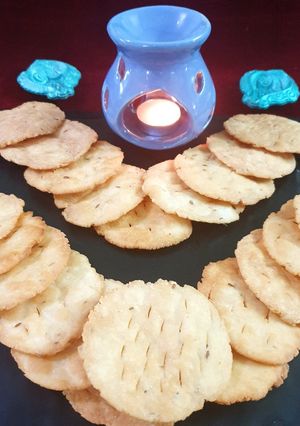 A picture of Crispy Maida Rava Puri (perfect evening snack).