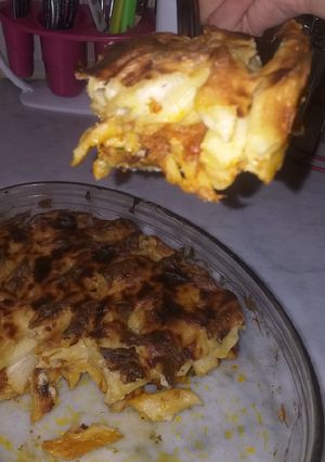 صورة لوصفة معكرونة بصوص البيشاميل والطونة