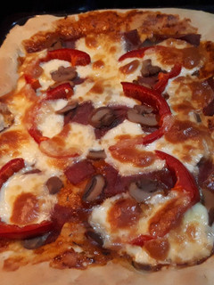 Foto resep Pizza enak dan mudah (modified from Adviany's recipe)