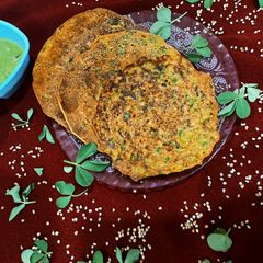A picture of Millet masala pancakes.