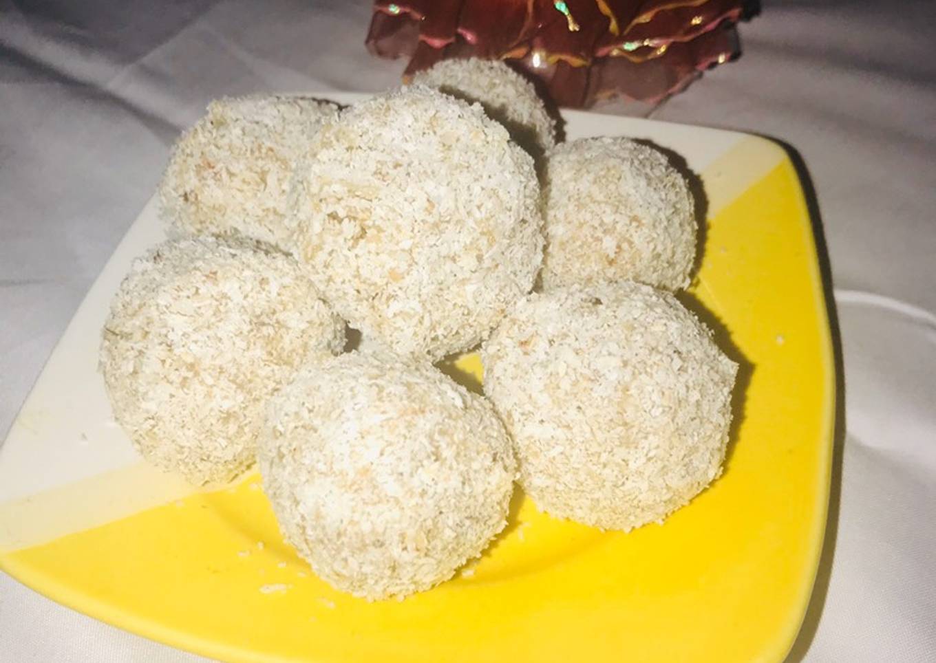 Coconut ladoo