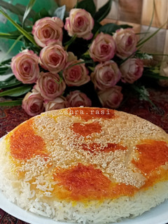 عکسی از دستور ته دیگ آردی کنجدی زعفرانی