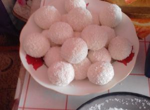 O poză a rețetei Bomboane Raffaello.