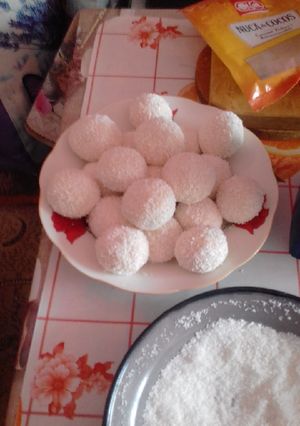 O poză a rețetei Bomboane Raffaello.