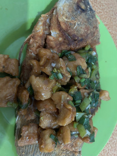 Foto resep Gurame goreng tumis daun bawang