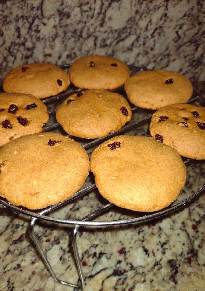 Una foto de Galletitas con harina integral y pasas de uva🍪