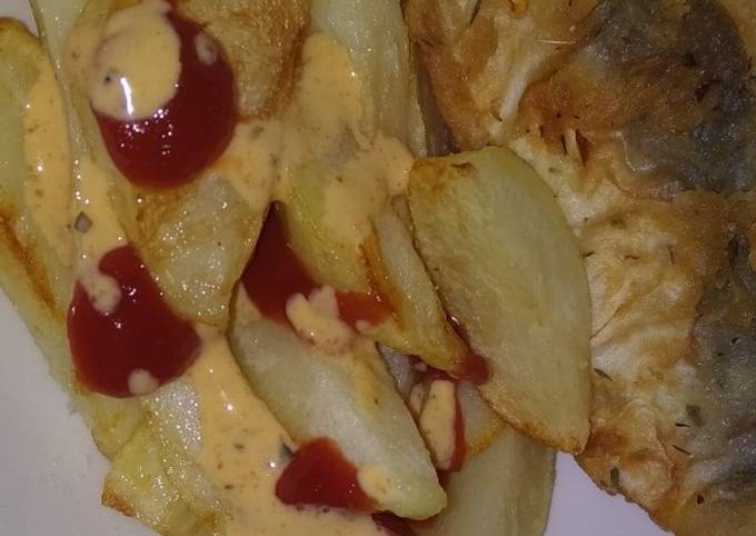 Simple Way to Prepare Jamie Oliver Fried Chips with tomato sauce and chilli sauce
