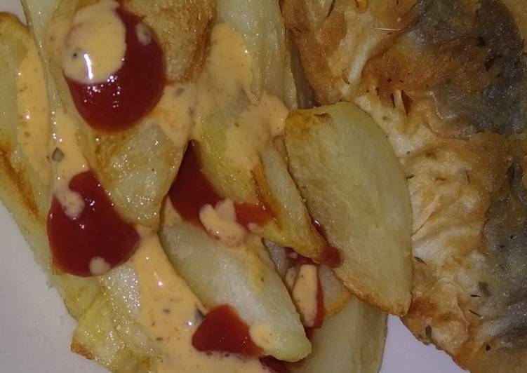 Fried Chips with tomato sauce and chilli sauce