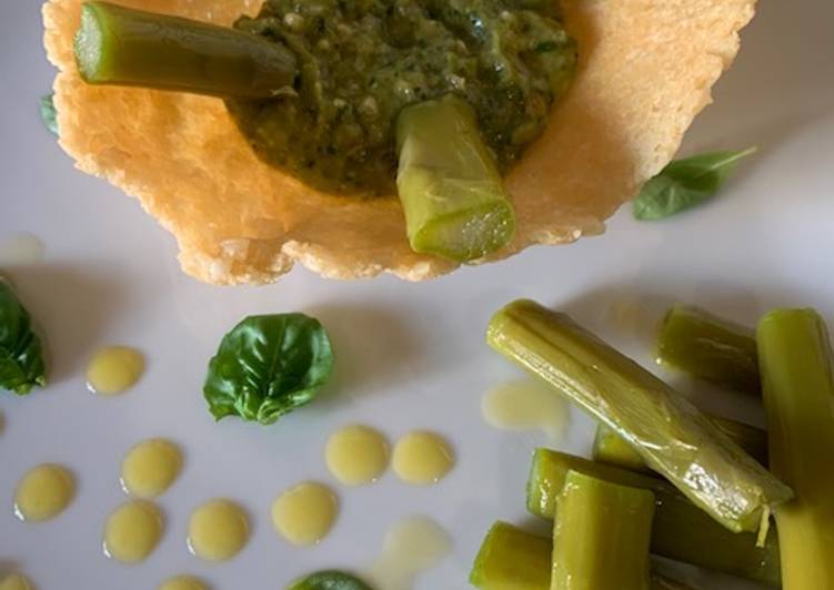 How to Make Any-night-of-the-week Cestino di Parmigiano ripieno con pesto di zucchine e chips di verdure