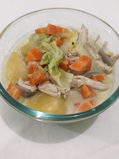 Foto resep Creamy chicken lunch / easy chicken stew (mudah buatnya dan cocok untuk yang lagi diet ya)