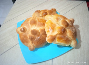 Una foto de Pan de muerto "esponjoso"