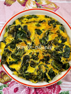 Foto di Frittata con foglie di cavolo rapa