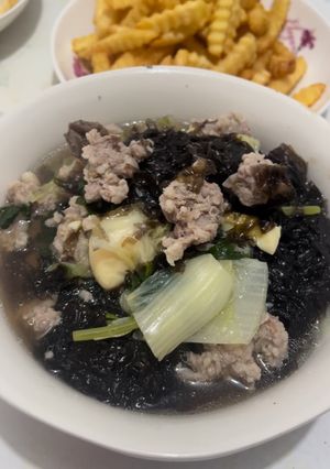 รูปของ ต้มจืดหมูสับสาหร่าย สุดแซ่บ