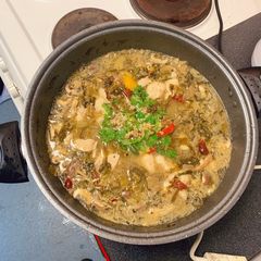 A picture of Szechuang Pickled Cabbage Fish (酸菜鱼).