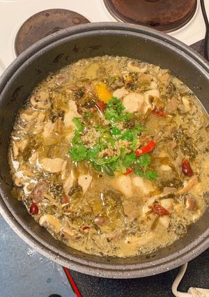 A picture of Szechuang Pickled Cabbage Fish (酸菜鱼).