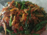 Tumis pakis (paku) ikan teri