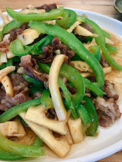 A picture of Green pepper, bamboo-shoot and pork stir-fry.