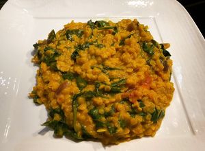 Une photo de Dhal de lentille corail