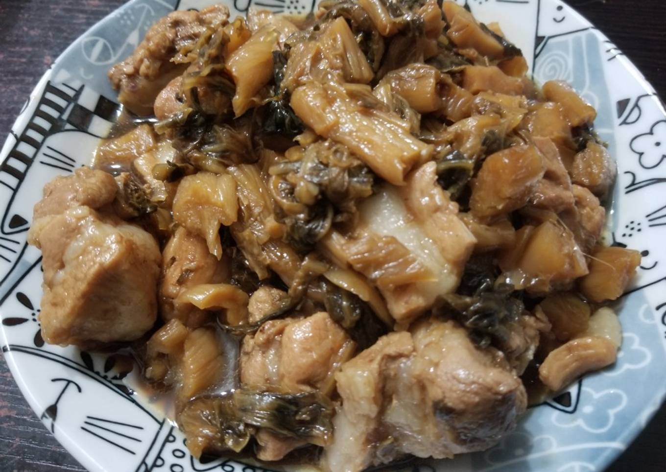 Chinese Braised Pork Ribs with Mui Choy 梅菜炆豬肉