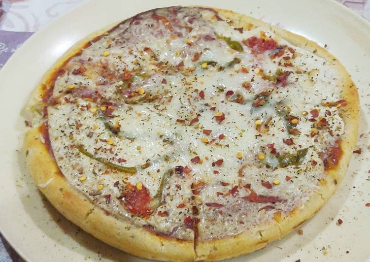 Simple Way to Prepare Super Quick Homemade Whole Wheat Stuffed Pizza