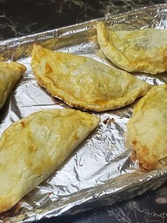 Una foto de Empanadas de Acelgas con Espinaca, masa de hojaldre