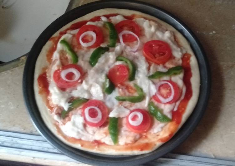 No cheese, vegetable pizza