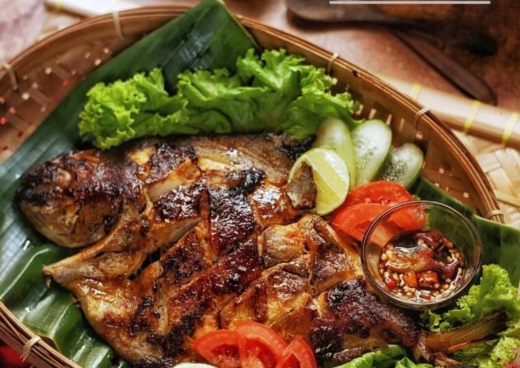 Resep BAWAL BAKAR ala seafood Ayu 🐟 yang praktis