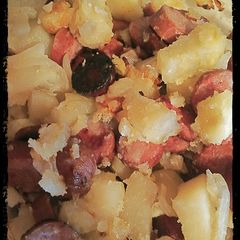A picture of Meat & Potato Caserole.