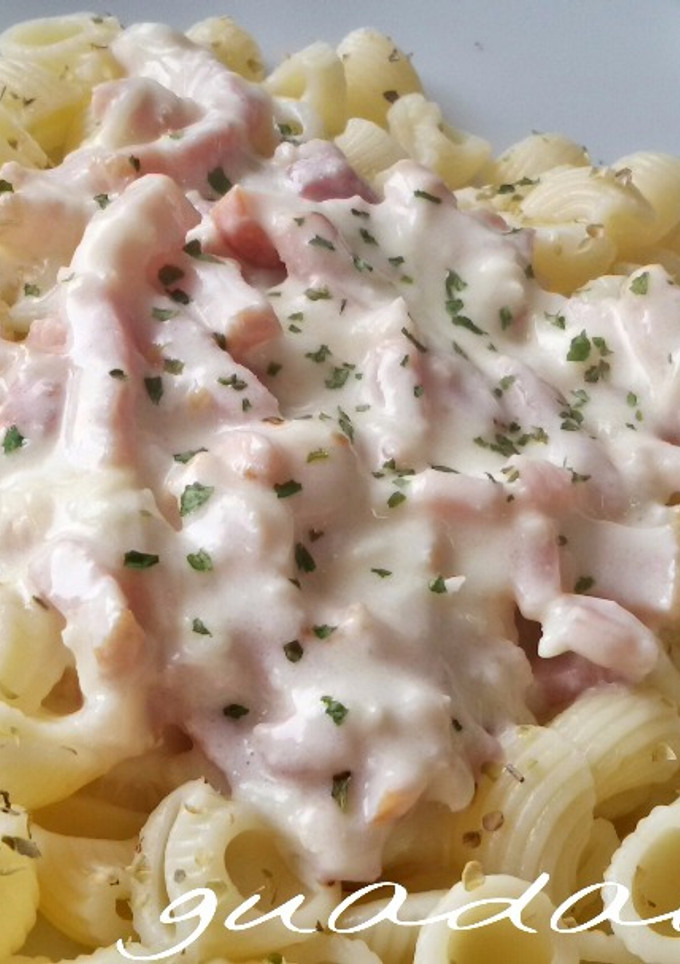 Una foto de Pasta con carbonara de emmental en gme y gmf y tradicional