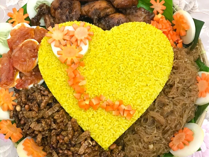Langkah Mudah untuk Membuat Resep Tumpeng nasi kuning yang Sempurna Anti Ribet, Bikin Ngiler