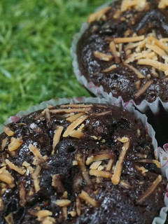 Foto resep Brownies Kukus & Panggang Topping Kismis Keju (Takaran SDM)